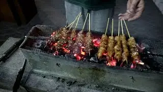 Sate Sapi nya Nylekamiiin Tenan Dijodoin sama Mie Ongklok Wonosobo nya ..... di Jogja