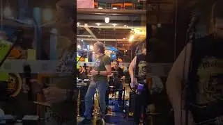 Take On Me by Fulltime.  #music #musica #show
