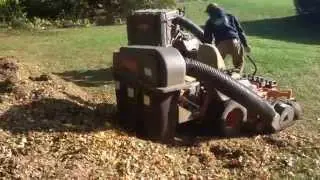 Scag Mower Bagger Comparison - Clamshell vs. Triple Bagger