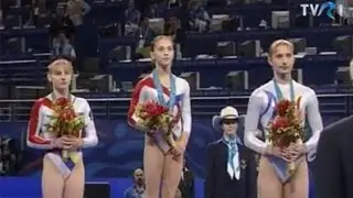 Andreea Răducan, Simona Amânar şi Maria Olaru pe podium, la JO din 2000