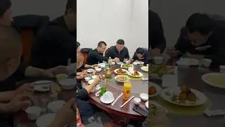 Lihat reaksi orang China pertama kali makan telur balado