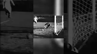 Gyula Grosics save💀#grosics#yashin#puskas#hungary#goalkeeper#football#soccer#fyp#foryou#viral