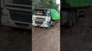 Perjuangan Supir Ingin Bisa Mudik ‼️Truk Siba Surya || Off Road Di Palembang