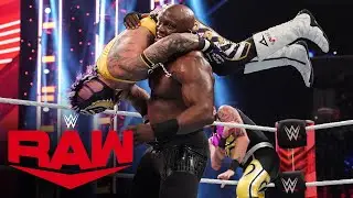 Рей и Доминик Мистерио против Бобби Лэшли – матч с гандикапом: Raw, 22 ноября 2021 г.