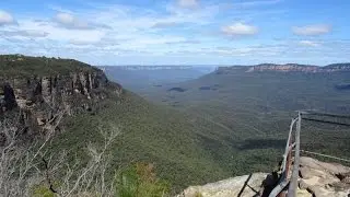 Blue Mountains Walks: Gordon Falls Reserve to Tarpeian Rock and Return NSW Australia