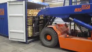 Meclift&trade; ML1612R loading lumber with ACPF
