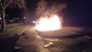 Daarle nieuwjaarstraditie caravan/auto brand 1-1-2024