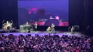 PayungTeduh/ParadeHujan/Pusakata-Menuju Senja + End live at Zepp KL Senandung Malam