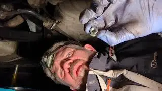 Jaguar X-Type - part2 of suspension changes!  Here I refit the Anti Roll Bar and drop links.