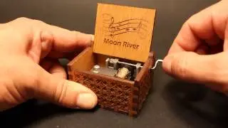 Moon River - Audrey Hepburn - Breakfast at Tiffany's - Music box by Invenio Crafts
