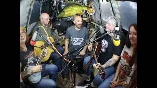 2022 Narrowboat Sessions. The Jukehouse Junkies, 'Lightning Rod'