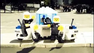 Building LEGO 6522 Police Patrol and Phone Booth  / Highway Patrol (1987)