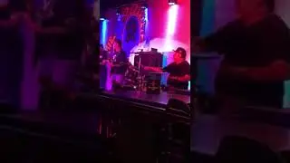 Momscake I love you 123 live in 70s bistro August 17 2022