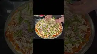 Viral Pizza Recipe 🥰#pizza #trending #shorts #cravings #homemade #homecooked