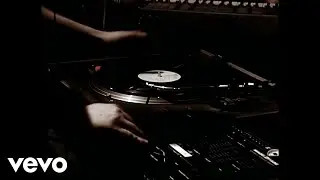 Portishead - Over (Live From The Roseland Ballroom NYC)