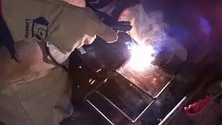 iron 100 de lusqtoff haciendo un fogonero o leñero