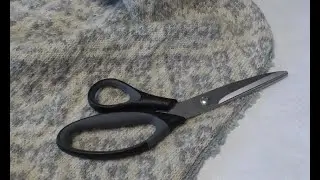 Steeking for front bands and neck on cardigan / jacket