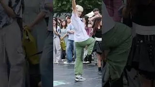 Dance] 김리우 liu: 크레용팝 Crayon Pop 'Dancing Queen': 딩가딩가 랜덤플레이댄스 버스킹 DGDG RPD: 240629 신촌 스타광장 #랜플