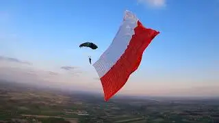 Dzień Flagi - SkyDive Warszawa