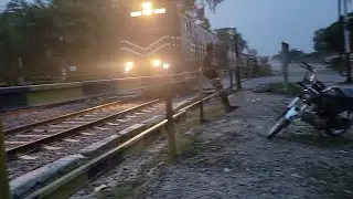 Super Fast Speed American Loco GEU 20 with Jaffar Express 40DN Fastest Train Rail Pakistan Railways