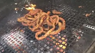 How to cook tripas on a mesquite grill