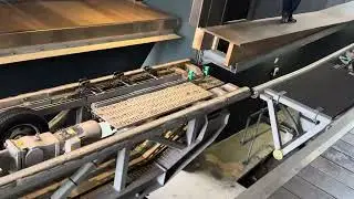 Icon train swap to spinning rear car #themeparkrides #rollercoaster 
