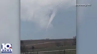 Crazy tornados devastate the midwest