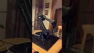 3D Printed Robot: test near singularities