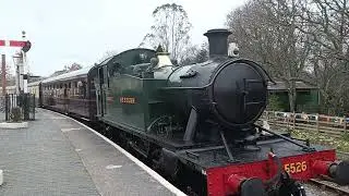 5526 approaching Totnes riverside 22/3/2025.