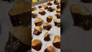CHOCOLATE DIPPED POTATO CHIPS🍫🥔