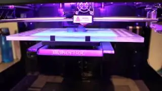 MakerBot 3D printer at Arizona Science Center, Phoenix - July 10, 2013
