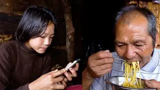 jungle family cooking and eating  noodles @junglefamilycooking