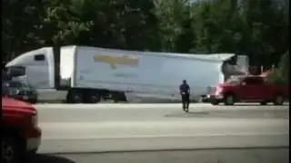 Extended  Emergency crews at scene of 401 crash *