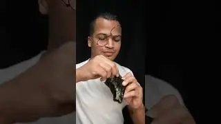 How to Open an Onigiri (Rice Ball)