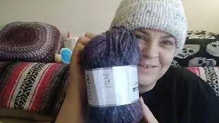 Ice Yarns unbagging & more looming to show from last vid.