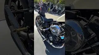 Checking out some of the attendee bikes at last year&rsquo;s paradise roadshow.