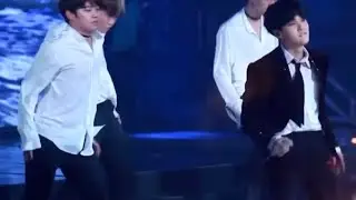 Stray Kids Lee Know / Lee Minho predebut BTS backup dancer compilation pt.3