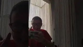 Dylan finge no tener deberes de la escuela para jugar a Minecraft Tania videos
