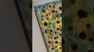 Bee Hotel Close Up! 🐝 ❤️