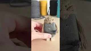 Rock Friends & Creature World &bull; Tiny Macram&eacute; Hair Moment