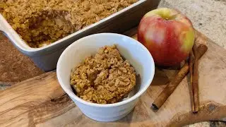Cozy Fall Breakfast: Apple Crisp Baked Oatmeal Recipe &ndash; Easy & Delicious!