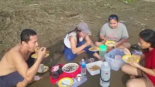 Dahil Sunday sumama kami/ sa Kapatid ko puntang beach/ salamat ate nels sa bigay mong bangos.