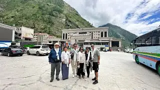 Our first Tibet pilgrimage 🇹🇭 Kyirong with my parents ❤️ Truly a blessed and unforgettable journey