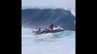 Pipeline Rescue #surfing #hawaii #pipeline #bodyboarding #waves #wsl #rescue #northshore #dangerous