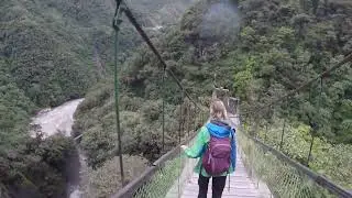 Ekvadoras. Ba&ntilde;os de Agua Santa. Krioklys Pail&oacute;n del Diablo (Velnio katilas)