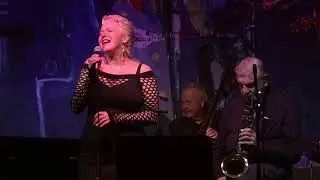Cat Conner sings @ Vibrato Grill Jazz 