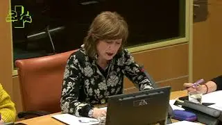 La consejera Cristina Uriarte comparece en el Parlamento Vasco (10-04-2019)