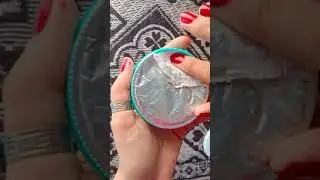 Pond's Light Moisturizer ( Non Oily Fresh Feel ) - Review + Live Demo #shorts #YouTubeshorts #pond's