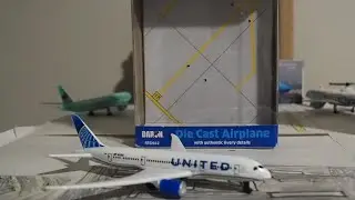 Unboxing My Plane Models From Christmas! 