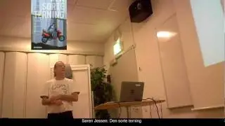 Steffen Larsen fort&aelig;ller om &aring;rets ungdomsb&oslash;ger m.v. p&aring; Odense Centralbibliotek (1)